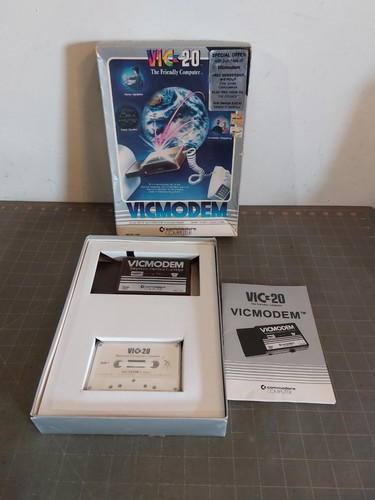 Vintage commodore computer - commodore,