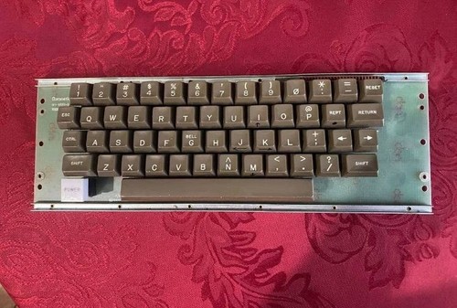 Apple ii computer - ✅, key